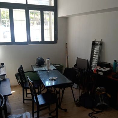 Commerce 4 pièces 900 €