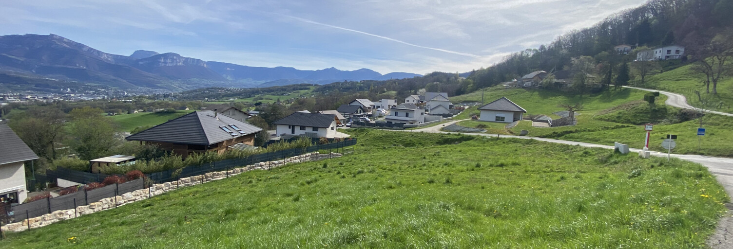 Terrain  851 m² à vendre à Saint-Cassin (73160)