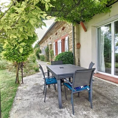 Maison 6 pièces 230 m²