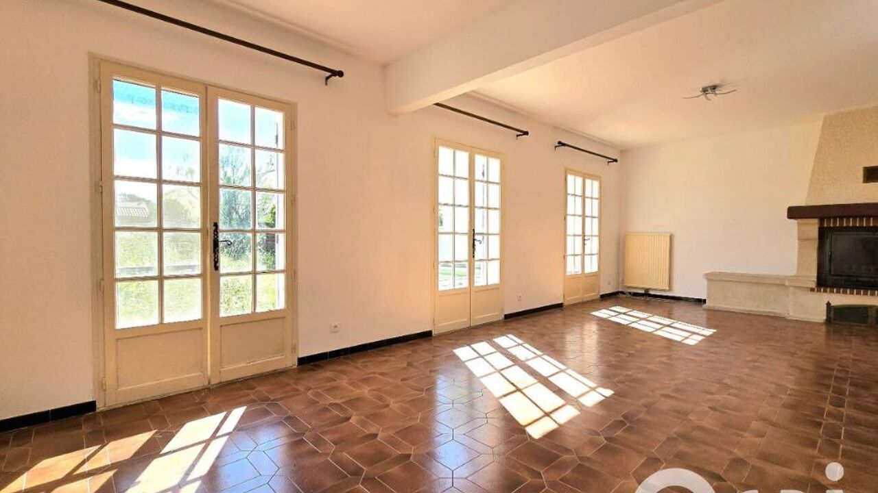 maison 4 pièces 136 m2 à vendre à Saint-Martin-de-Crau (13310)