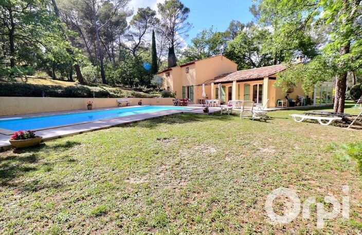 Maison 7 pièces au calme avec piscine — photo 2
