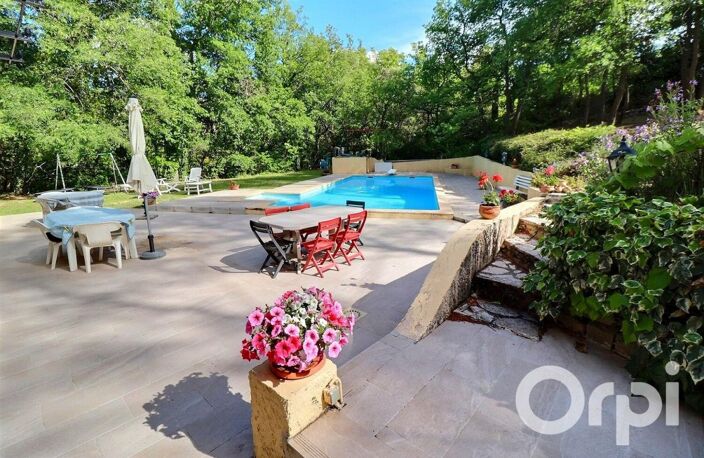 Maison 7 pièces au calme avec piscine — photo 3