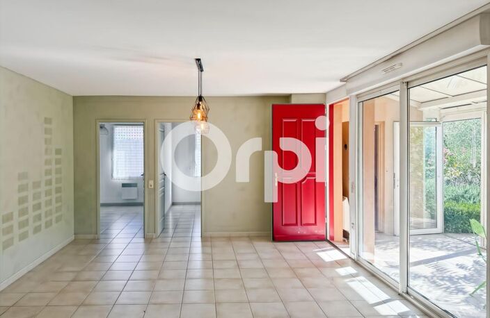 Maison de plain pied proche du centre avec véranda, cellier et garage — photo 5