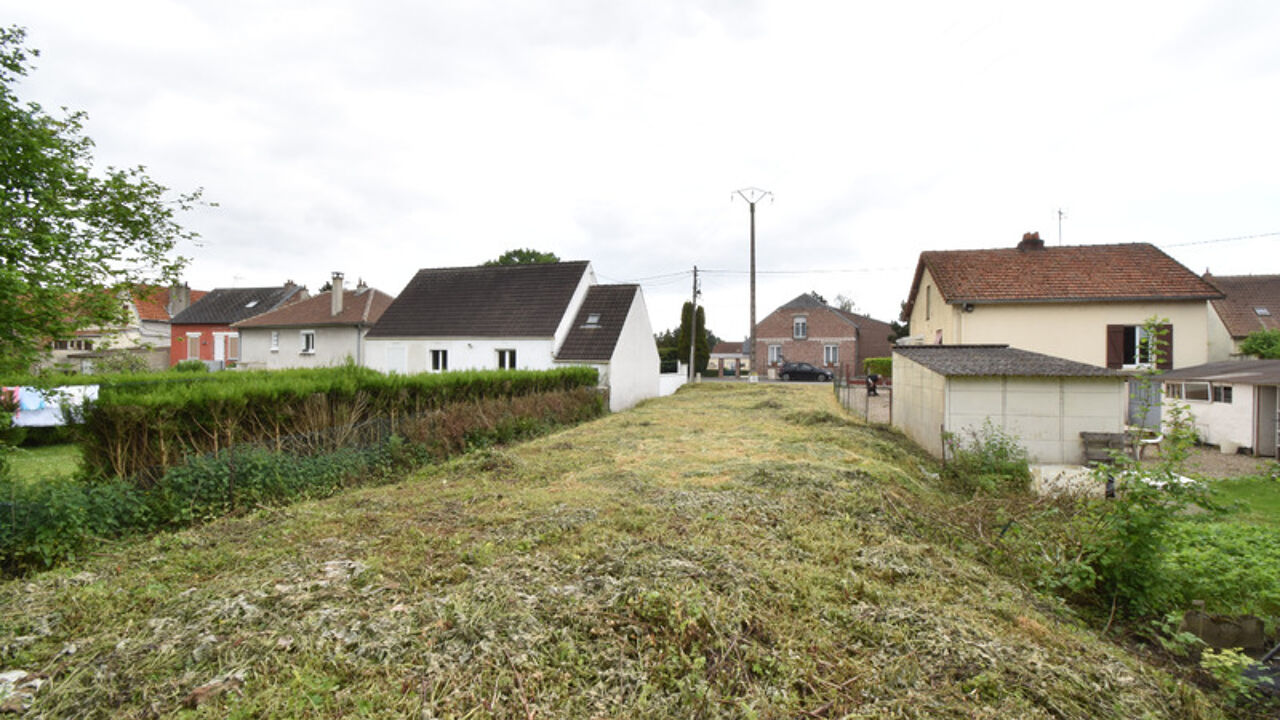 terrain  pièces 1042 m2 à vendre à Moÿ-de-l'Aisne (02610)