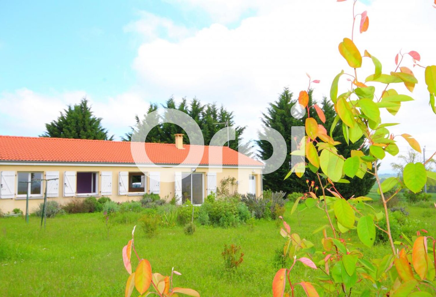 Maison 3 chambres sur un terrain de 1 621m² — photo 1