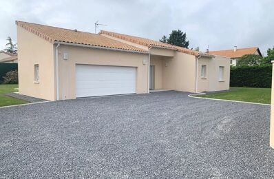 vente maison 372 000 € à proximité de Chiré-en-Montreuil (86190)