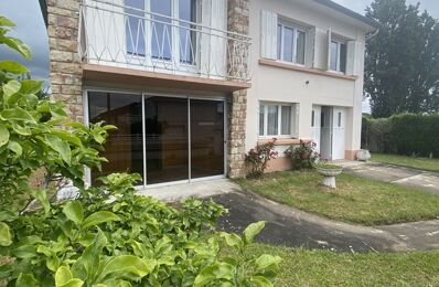 vente maison 120 450 € à proximité de Verneix (03190)