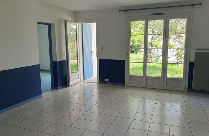Vente maison 4 pièces 80 m² Le Château-d'Oléron (17480) — photo 2