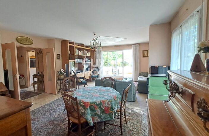 Appartement T3 (78 m²) à vendre à VILLENEUVE LES AVIGNON — photo 2