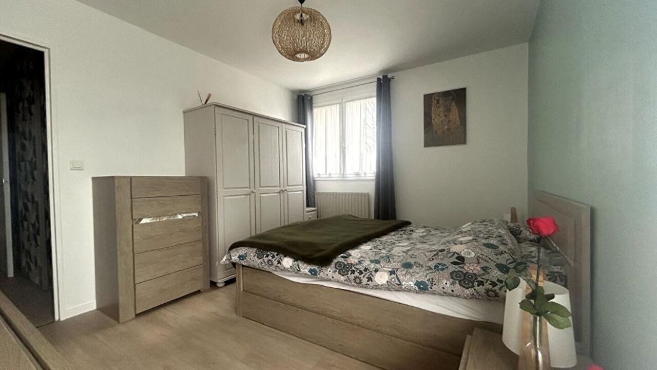 appartement 3 pièces 74 m2 à vendre à Pontault-Combault (77340)
