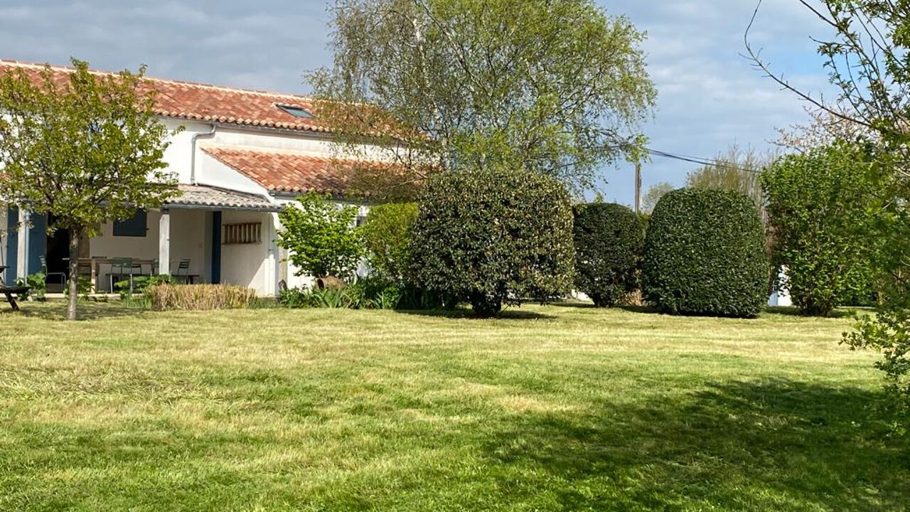 maison 5 pièces 150 m2 à vendre à La Ronde (17170)