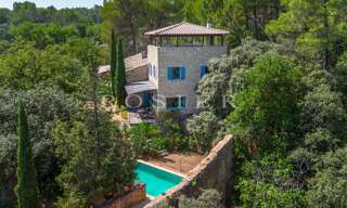 Maison 8 Pièces 200 m² à vendre à Gordes (84220)