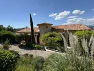 SUPER CANNES – ÉLÉGANTE VILLA 5 PIÈCES AVEC PISCINE ET VUE PANOR — photo 2
