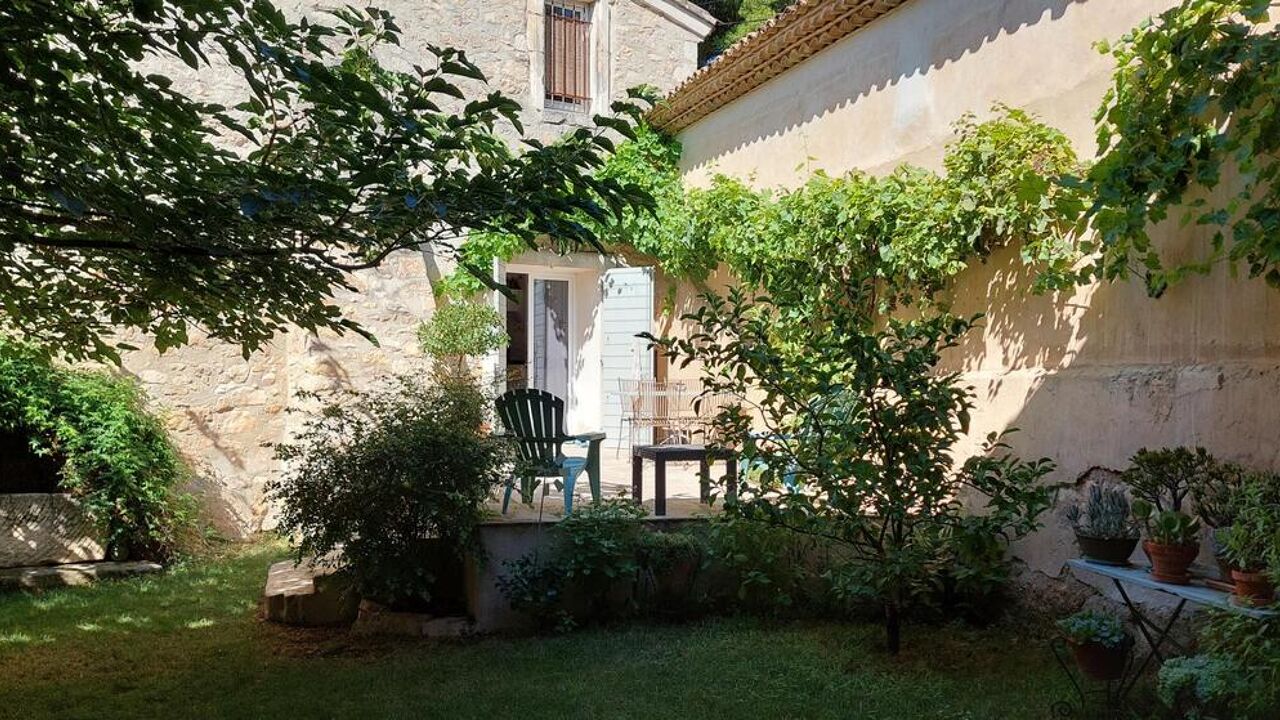 maison 8 pièces 194 m2 à vendre à Lançon-Provence (13680)