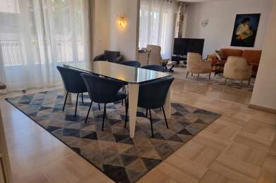 Appartement 3 pièces 345 €