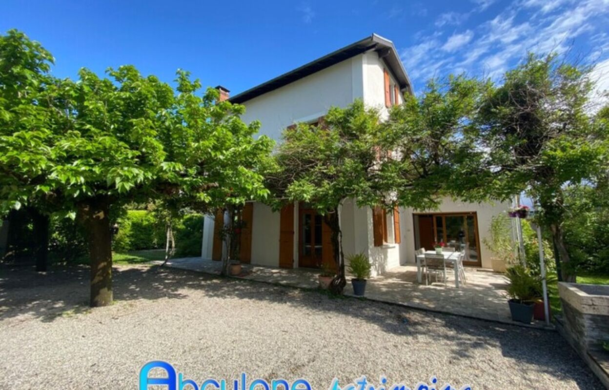 maison 5 pièces 178 m2 à vendre à Le Champ-Près-Froges (38190)