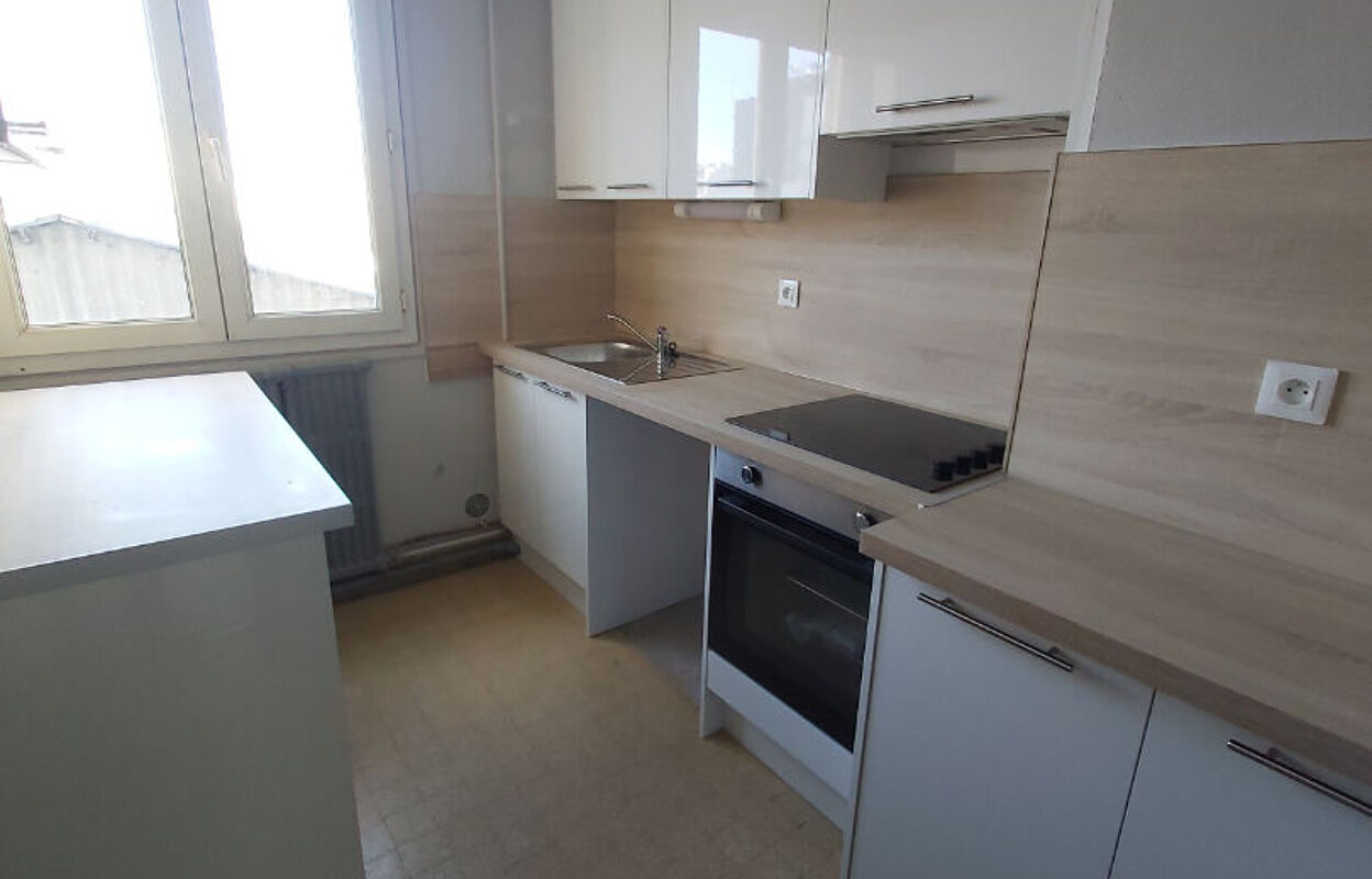 appartement 3 pièces 74 m2 à louer à Rouen (76100)
