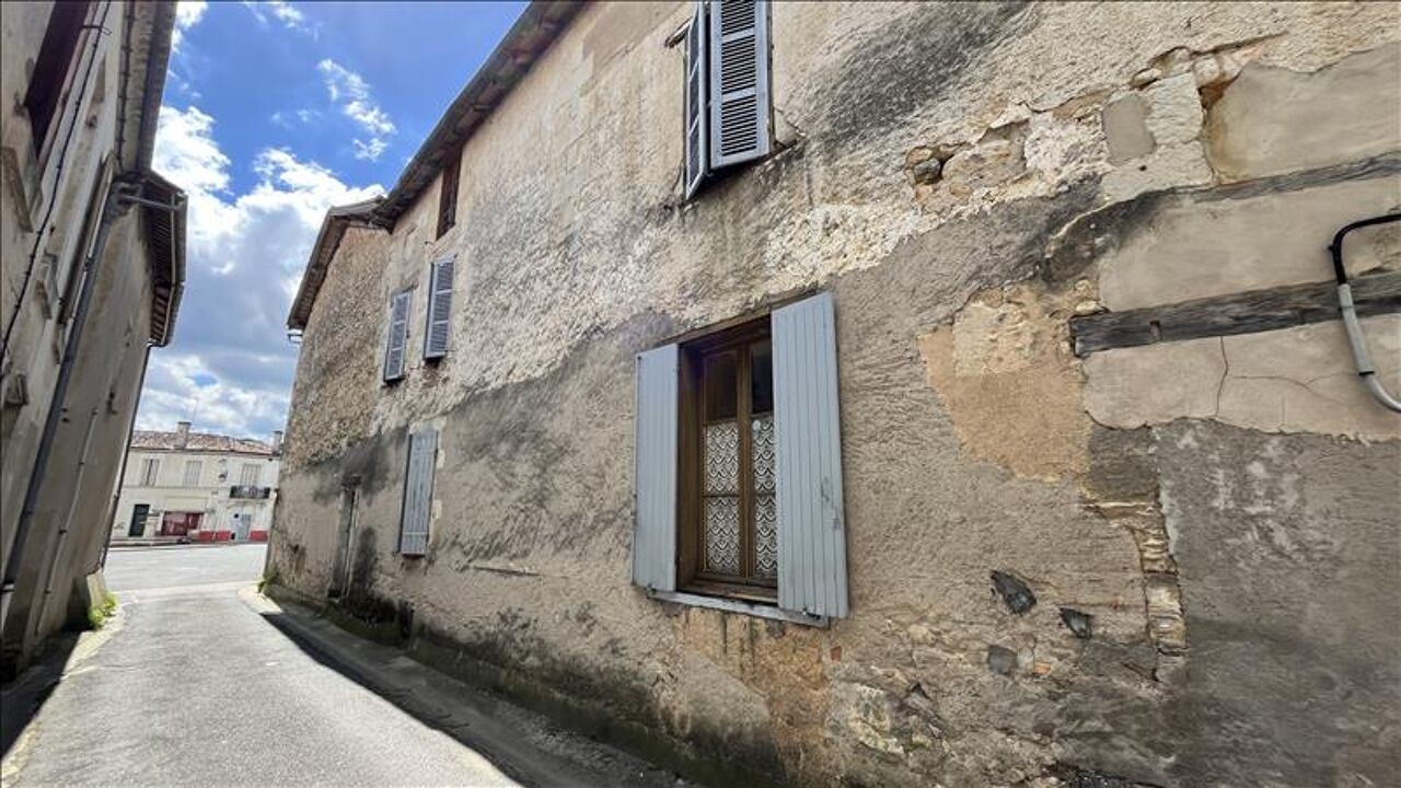 maison 8 pièces 196 m2 à vendre à Baignes-Sainte-Radegonde (16360)