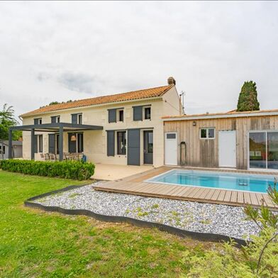 Maison 9 pièces 265 m²