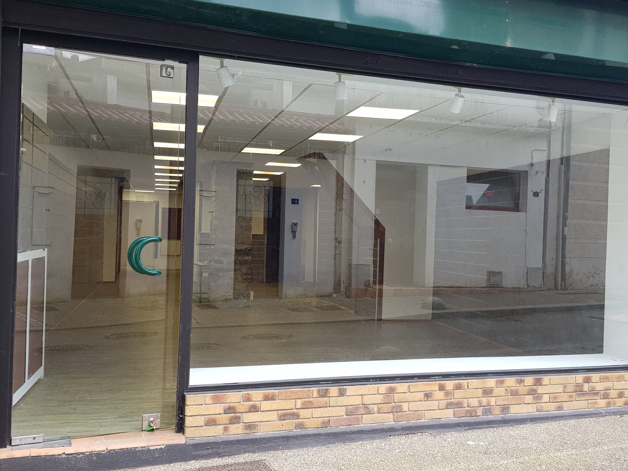 Local commercial  à louer Saint-Palais 64120