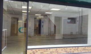 Commerce  80 m² à louer à Saint-Palais (64120)