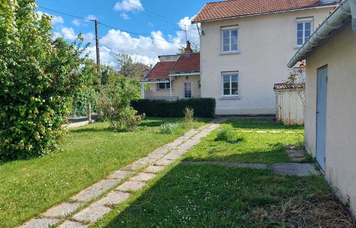 maison 3 pièces 74 m2 à vendre à Saintes (17100)