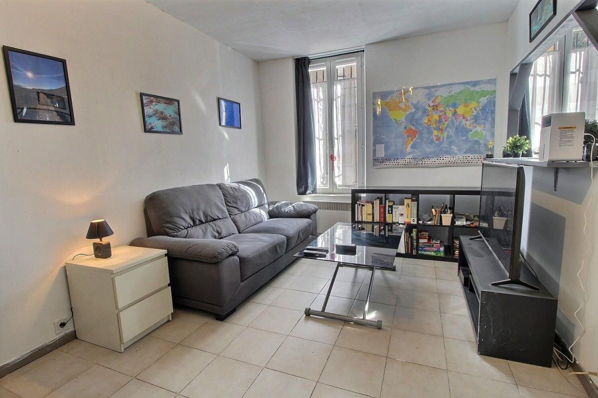 Marseille 10eme T1 28 m²