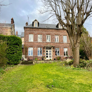 Maison 7 pièces 190 m²