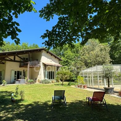 Maison 9 pièces 561600 €