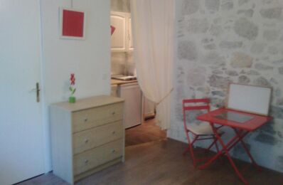 location appartement 650 € CC /mois à proximité de Villefranche-sur-Mer (06230)