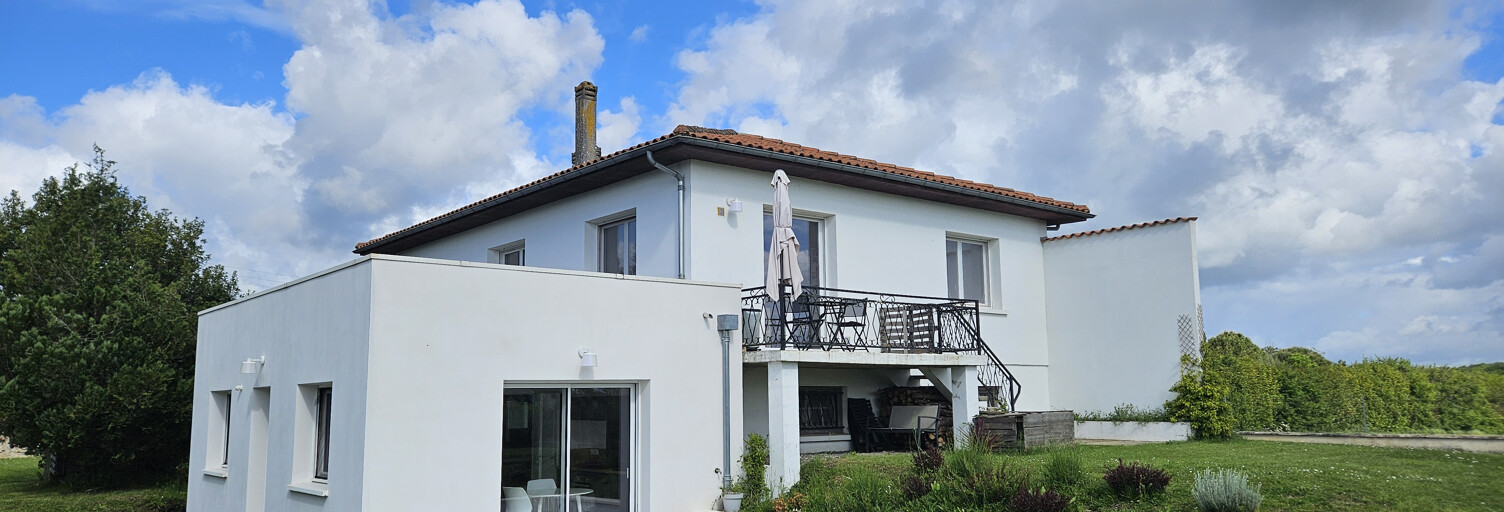 Maison 5 Pièces 137 m² à vendre à Saintes (17100)
