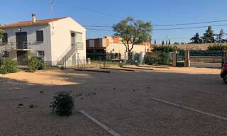 Garage   m² à louer à Saint-Maximin-la-Sainte-Baume (83470)