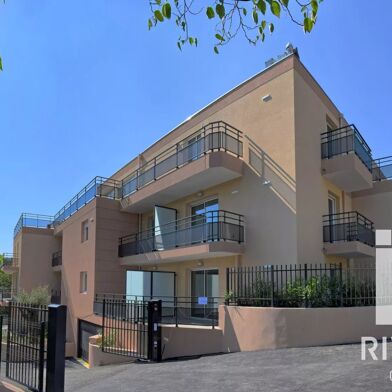 Appartement 3 pièces 1089 €