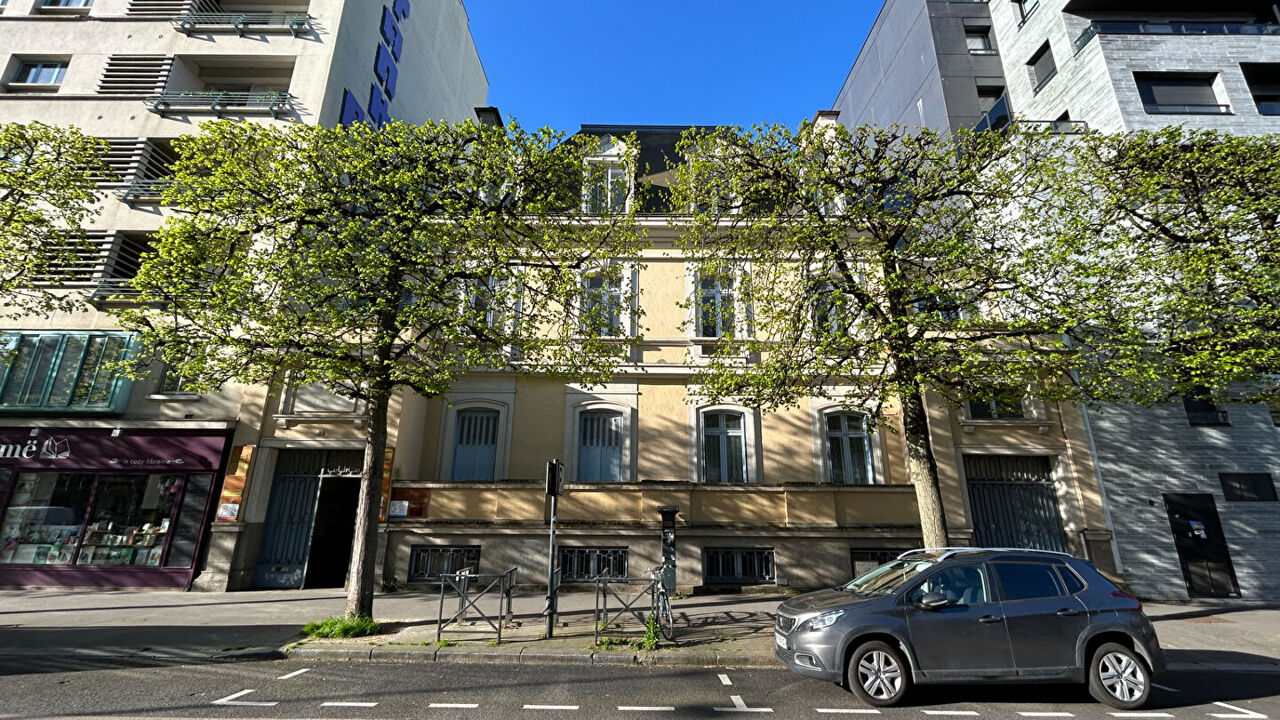 bureau  pièces 146 m2 à louer à Rennes (35000)