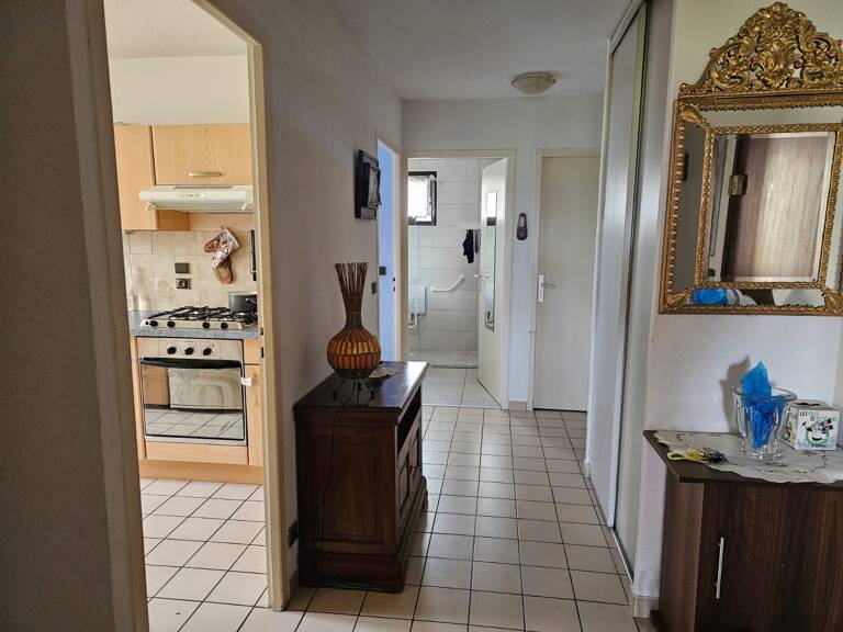 Appartement T3 70m² avec garage — photo 1
