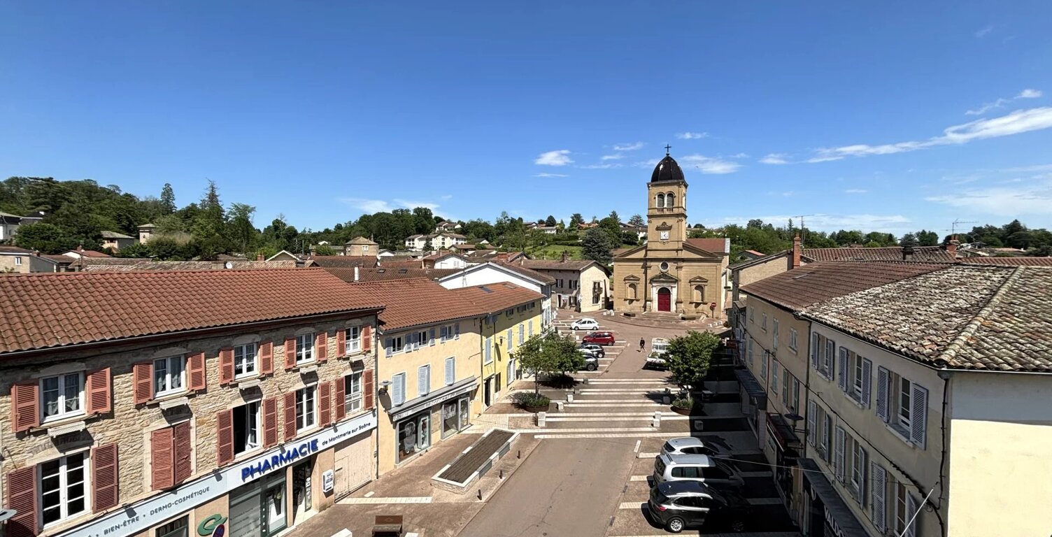 Charmant T3 au centre de Montmerle — photo 1