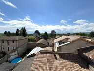 Charmant T3 au centre de Montmerle — photo 2