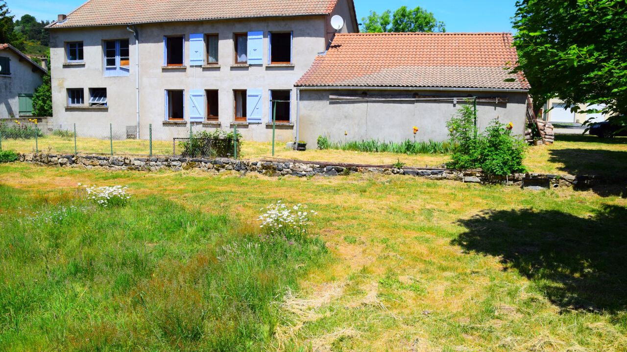 maison 10 pièces 110 m2 à vendre à Le Lac-d'Issarlès (07470)