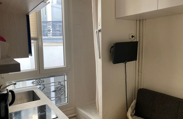 Paris 5ème-Jardin du Luxembourg-chambre 5,30m2 — photo 2