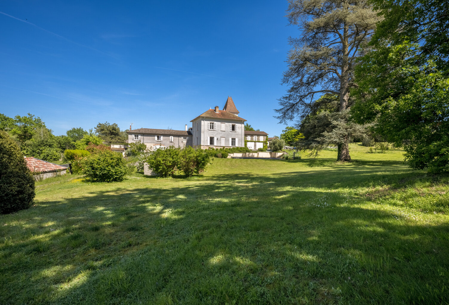 Secteur Saint Bernard, propriété de famille, parc d'1 hectare, vue — photo 1