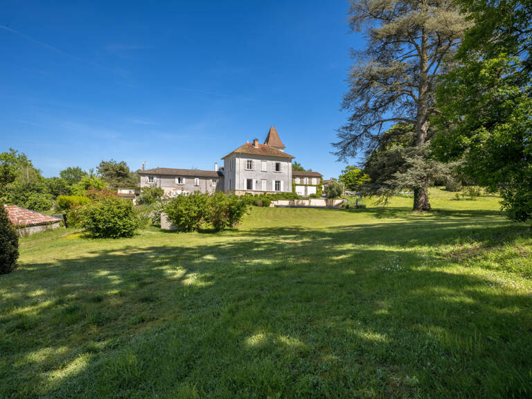Secteur Saint Bernard, propriété de famille, parc d'1 hectare, vue — photo 1