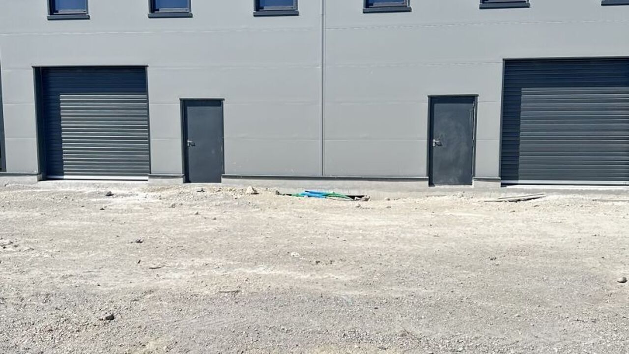 commerce  pièces 178 m2 à vendre à Vedène (84270)