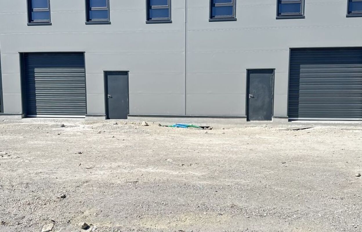 commerce  pièces 178 m2 à vendre à Vedène (84270)