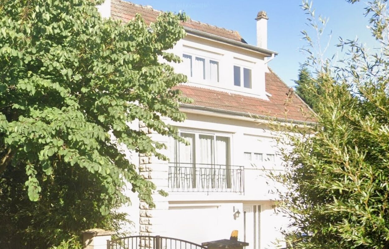 maison 6 pièces 96 m2 à vendre à Chanteloup-les-Vignes (78570)