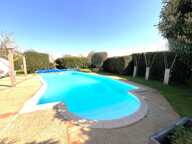 Villa de 8 pièces principales — photo 2