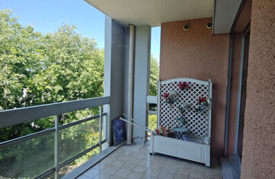 location appartement 800 € CC /mois à proximité de La Penne-sur-Huveaune (13821)