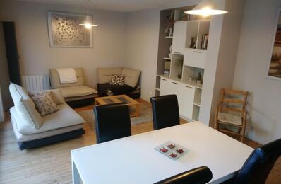 location appartement 735 € CC /mois à proximité de Guérande (44350)