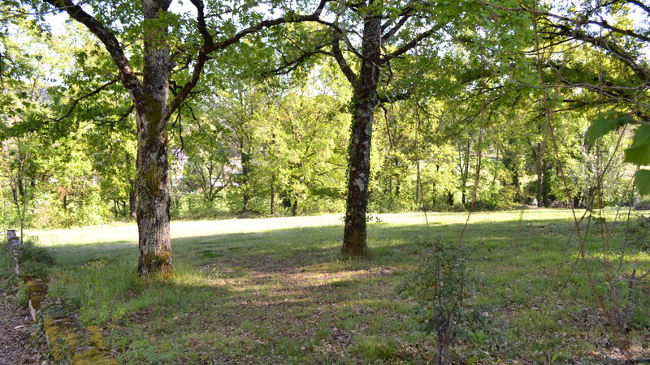 terrain  pièces 2000 m2 à vendre à Larche (19600)