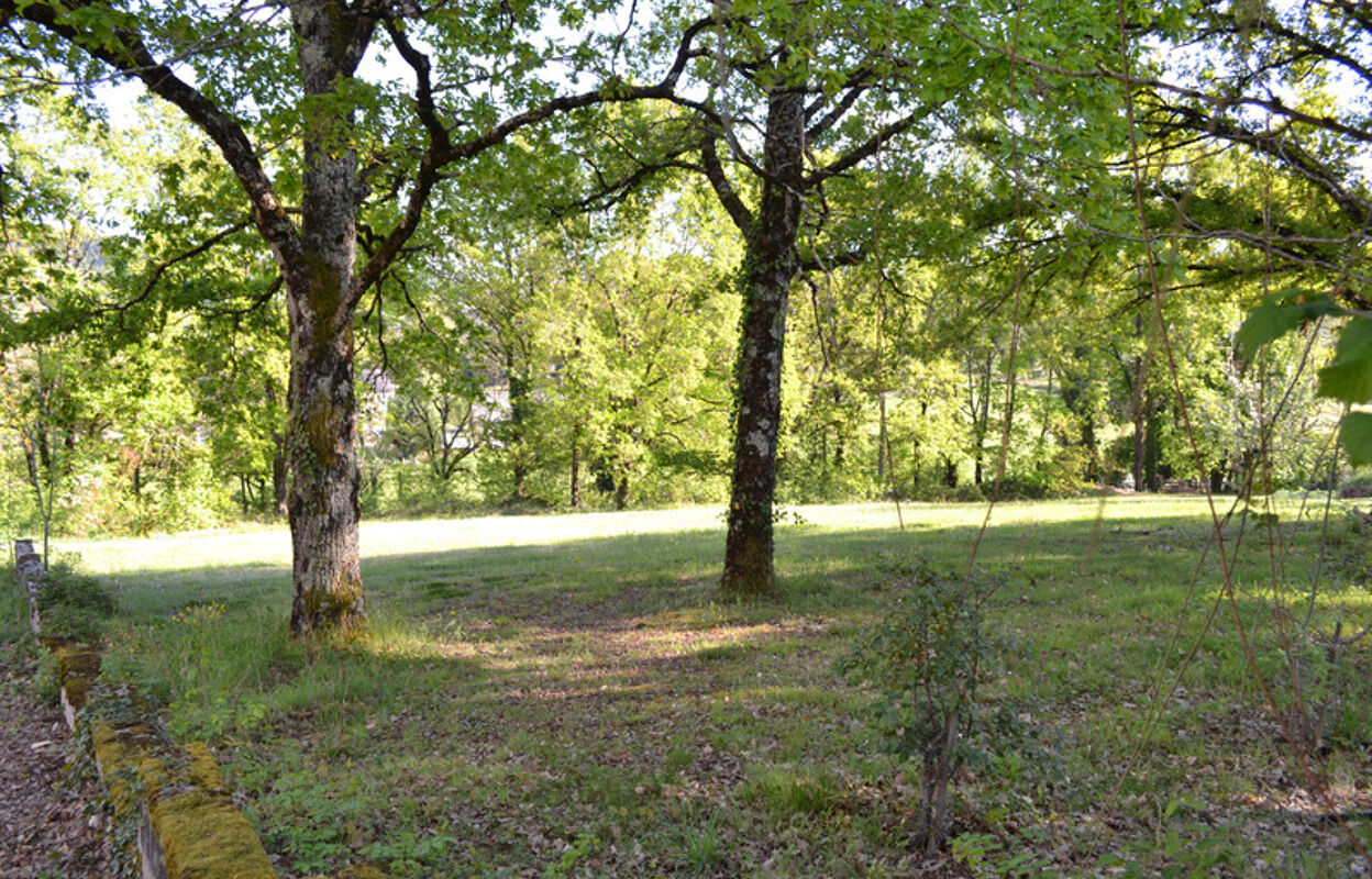 terrain  pièces 2000 m2 à vendre à Larche (19600)