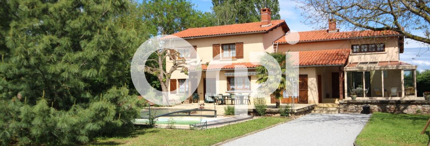 Maison 7 Pièces 268 m² à vendre à Saint-Germain-Lembron (63340)